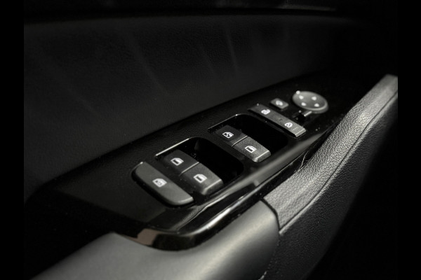 Kia Sportage 1.6 T-GDi Plug-in Hybrid AWD DynamicPlusLine | 19' inch | Half Leder | Camera | Adaptive Cruise Control