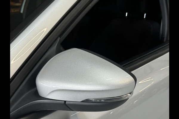 Ford Focus Wagon 1.0 EcoBoost ST Line Garantie StuurVW StoelVW Carplay Keyless Clima Led Navi Rijklaar