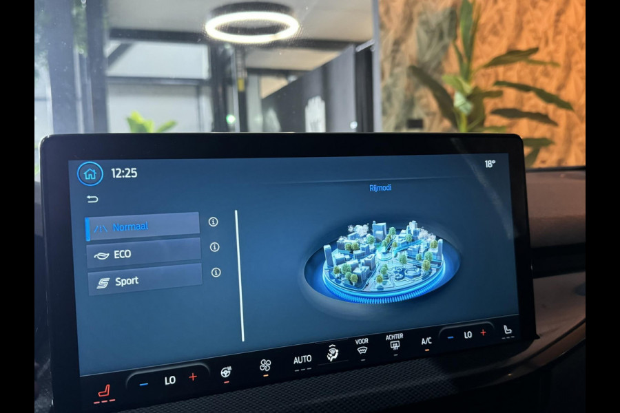 Ford Focus Wagon 1.0 EcoBoost ST Line Garantie StuurVW StoelVW Carplay Keyless Clima Led Navi Rijklaar