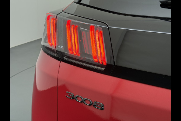 Peugeot 3008 1.6T 225pk AUT-8 GT Pack HYbrid Leer/Alcantara+Elektr.+Verwarmd Trekhaak Navi360°Camera Apple Carplay Android Ecc HiFi Premium FOCAL® Zwarte Hemel Lane Assist Dodehoekwaarschuwing 1e Eigenaar Origineel Nederlandse Auto Nieuwprijs €51.858,-
