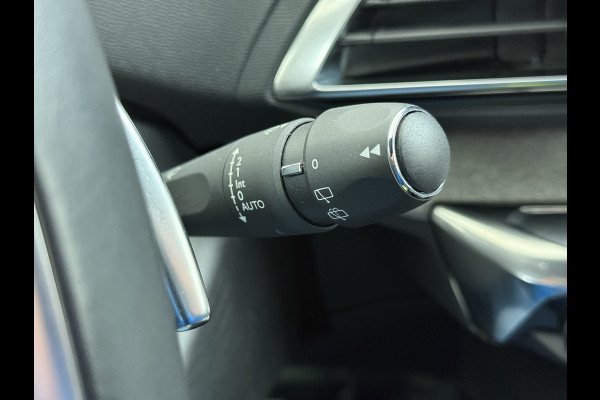 Peugeot 3008 1.6T 225pk AUT-8 GT Pack HYbrid Leer/Alcantara+Elektr.+Verwarmd Trekhaak Navi360°Camera Apple Carplay Android Ecc HiFi Premium FOCAL® Zwarte Hemel Lane Assist Dodehoekwaarschuwing 1e Eigenaar Origineel Nederlandse Auto Nieuwprijs €51.858,-