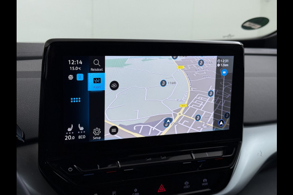 Volkswagen ID.4 204pk 1st 77kWh Trekhaak Leer/Alcantara Adap.Cruise Camera Warmtepomp Apple Carplay Android Navi Ecc Pdc-a+v Lmv 20" Stoelverwarming Led Bordherkenning Voor-Klimatisering Semi-Autopilot  Elektrisch-Wegklapbare Trekhaak App-Connect  E-sound Front-Assist Origineel Nederlandse Auto SOH 86%