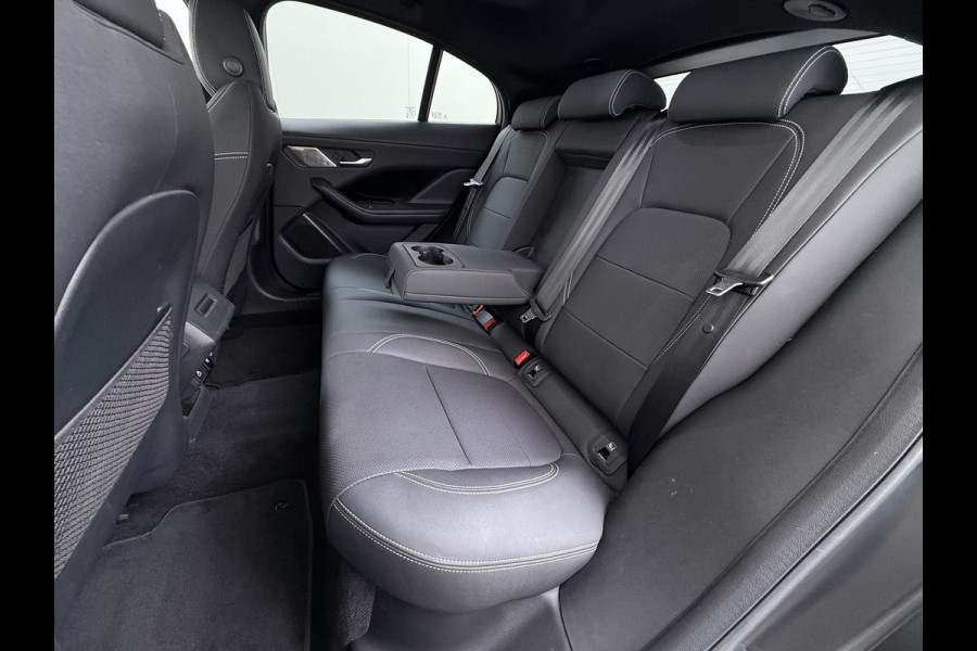 Jaguar I-PACE EV320PK 90kWh Leer Pano-Dak 360°Camera 20"LM Meridian™-Sound Apple Carplay Android Navi Ecc Pdc S Business Pack Keyless Stoelverwarming Rode-Remklauwen Elek.Achterklep Led Privacy Glas Cruise Control Rijstrooksensor Origineel Nederlandse Auto Dealeronderhouden 3 FASE LADEN 320pk 500Nm