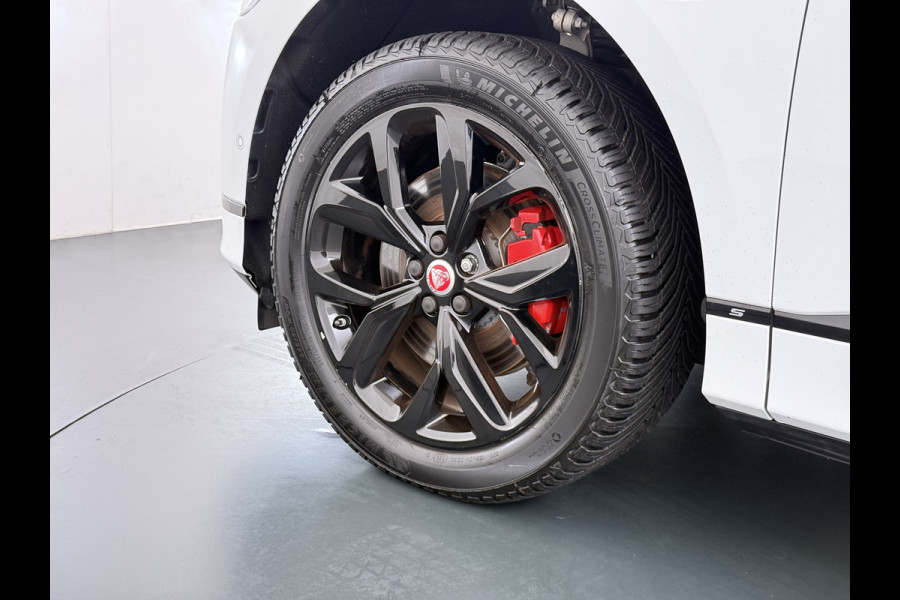 Jaguar I-PACE EV320PK 90kWh Leer Pano-Dak 360°Camera 20"LM Meridian™-Sound Apple Carplay Android Navi Ecc Pdc S Business Pack Keyless Stoelverwarming Rode-Remklauwen Elek.Achterklep Led Privacy Glas Cruise Control Rijstrooksensor Origineel Nederlandse Auto Dealeronderhouden 3 FASE LADEN 320pk 500Nm