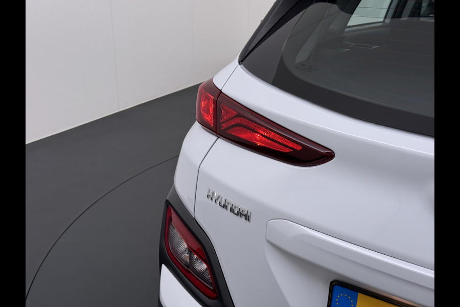 Hyundai Kona EV 64kWh SOH 94% Warmtepomp Adap.Cruise Apple Carplay Android Auto Krell®-Hifi Navi Ecc Camera Comfort Blind Spot Lane Assist Keyless Isofix DAB Led