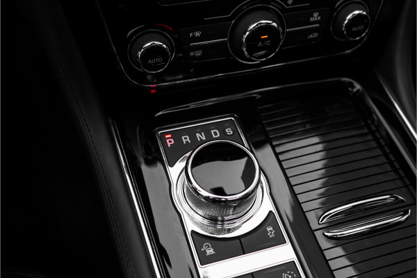 Jaguar XJ 3.0 D R-Sport Pano ACC Dealeronderhouden Ori NL 2e Eig