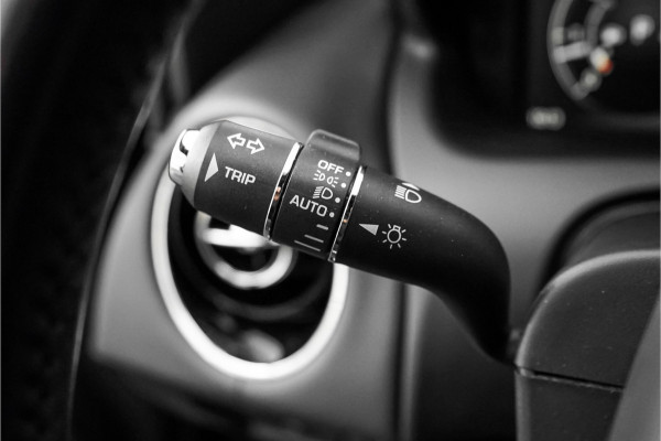 Jaguar XJ 3.0 D R-Sport Pano ACC Dealeronderhouden Ori NL 2e Eig