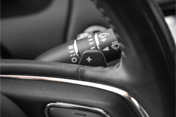 Jaguar XJ 3.0 D R-Sport Pano ACC Dealeronderhouden Ori NL 2e Eig