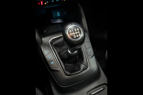 Ford FOCUS Wagon 1.5 EcoBoost Titanium Business 150 PK Navi | Clima | Cruise | PDC | Trekhaak