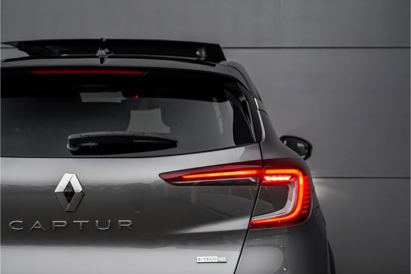 Renault Captur 1.6 E-Tech Plug-in Hybrid 160 Initiale Paris Leder Bose Trekhaak ACC Stoelverw