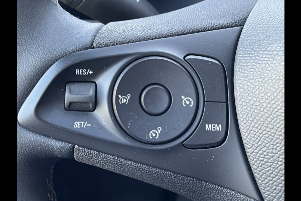 Opel Corsa 100pk Elegance (Camera - LED - Parkeersensoren V+A - Keyless - Navigatie - Dodehoekdetectie- Apple Carplay)