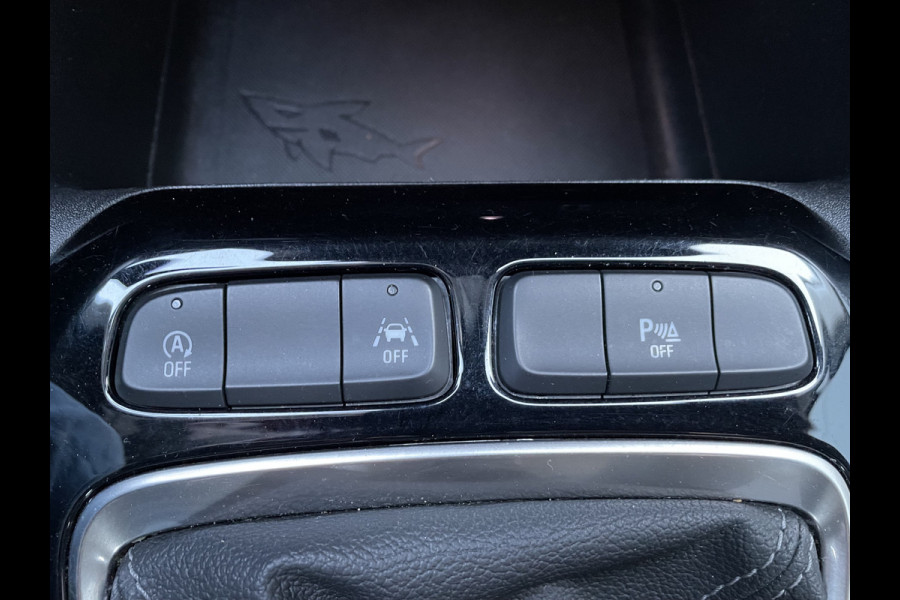 Opel Corsa 100pk Elegance (Camera - LED - Parkeersensoren V+A - Keyless - Navigatie - Dodehoekdetectie- Apple Carplay)