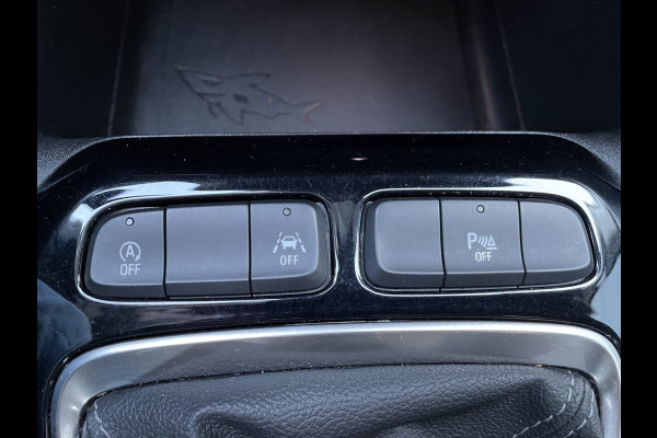 Opel Corsa 100pk Elegance (Camera - LED - Parkeersensoren V+A - Keyless - Navigatie - Dodehoekdetectie- Apple Carplay)