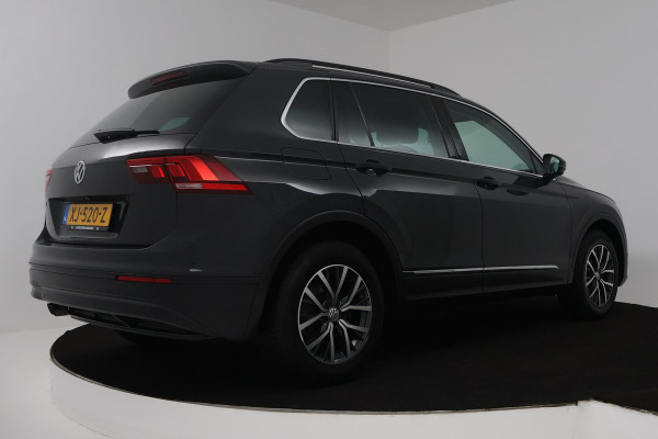 Volkswagen Tiguan 1.5 TSI Comfortline (CAMERA, DIGITALE COCKPIT, NAVIGATIE CARPLAY, CRUISE ADAPTIEF, PARKEERSENSOREN)