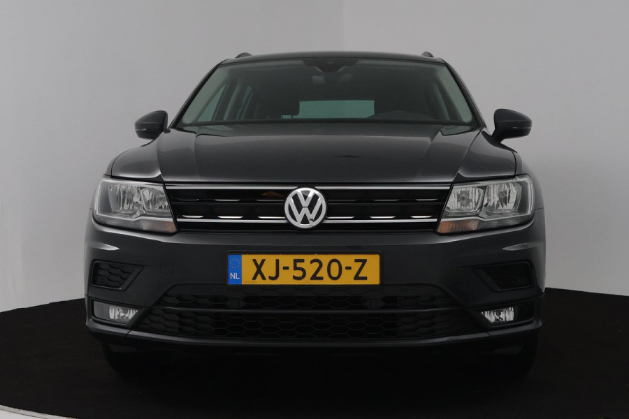 Volkswagen Tiguan 1.5 TSI Comfortline (CAMERA, DIGITALE COCKPIT, NAVIGATIE CARPLAY, CRUISE ADAPTIEF, PARKEERSENSOREN)