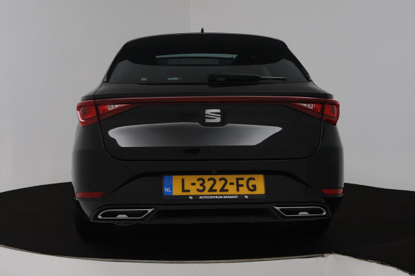 Seat Leon Sportstourer 1.5 eTSI FR Launch Edition (PANORAMADAK, STUUR/STOELVERWARMING, CAMERA, DIGITALE COCKPIT, CRUISE ADAPTIEF)