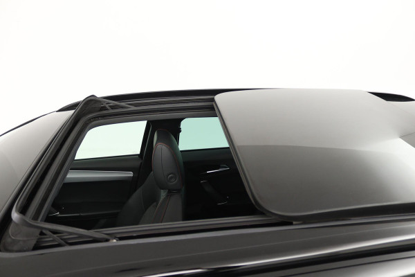 Seat Leon Sportstourer 1.5 eTSI FR Launch Edition (PANORAMADAK, STUUR/STOELVERWARMING, CAMERA, DIGITALE COCKPIT, CRUISE ADAPTIEF)