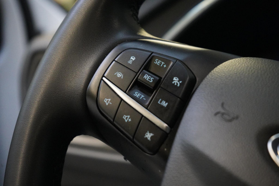 Ford Focus 1.5 EcoBoost 150pk Active X Business | Carplay | Stoelverwarming | Navigatie | Achteruitrijcamera