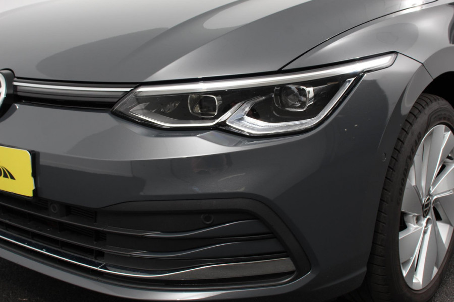 Volkswagen Golf 1.0 eTSI Variant Style DSG Navigatie | Climate Control | Adaptive Cruise Control | Lane Assist | Privacy Glass | Stoel/Stuurverwarming | LED | PDC V+A | Camera | Electrisch bedienbare Achterklep