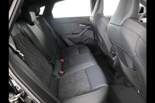 Audi Q6 Sportback e-tron S edition 83Kwh 185 kW / 252 PK Sportback | S edition | Tech Pro | Pano | Luchtvering | Matrix LED | Leder |