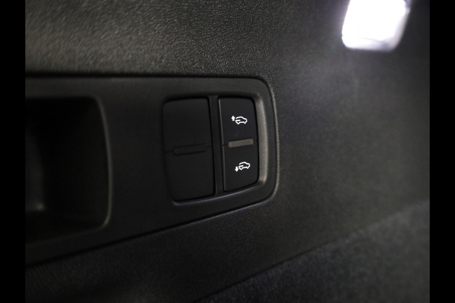 Audi Q6 Sportback e-tron S edition 83Kwh 185 kW / 252 PK Sportback | S edition | Tech Pro | Pano | Luchtvering | Matrix LED | Leder |