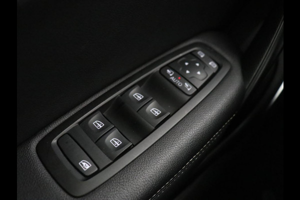 Renault Mégane 1.5 dCi Limited | Camera | Navigatie | Half leder | Climate control | Dodehoek detectie | Keyless | Cruise control | Parkeerhulp