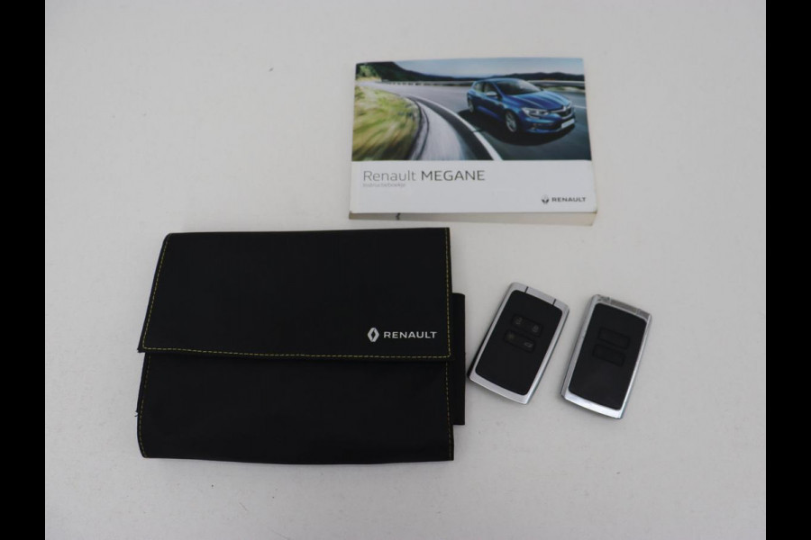 Renault Mégane 1.5 dCi Limited | Camera | Navigatie | Half leder | Climate control | Dodehoek detectie | Keyless | Cruise control | Parkeerhulp