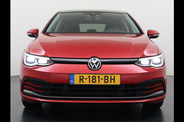 Volkswagen Golf 1.0 eTSI Life PANORAMADAK | ADD. CRUISE | VIRTUAL DASH | NAVIGATIE | RIJKLAARPRIJS incl. 12mnd BOVAG| STOELVERWARMING