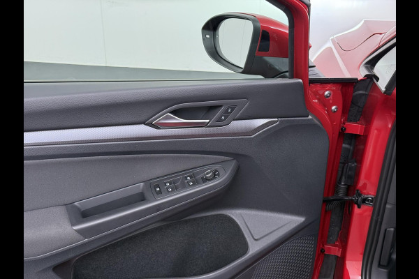 Volkswagen Golf 1.0 eTSI Life PANORAMADAK | ADD. CRUISE | VIRTUAL DASH | NAVIGATIE | RIJKLAARPRIJS incl. 12mnd BOVAG| STOELVERWARMING