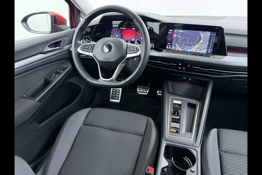 Volkswagen Golf 1.0 eTSI Life PANORAMADAK | ADD. CRUISE | VIRTUAL DASH | NAVIGATIE | RIJKLAARPRIJS incl. 12mnd BOVAG| STOELVERWARMING