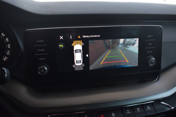 Škoda Octavia 1.5 e-TSI 150pk Ambition Plus | Trekhaak | Camera | Carplay