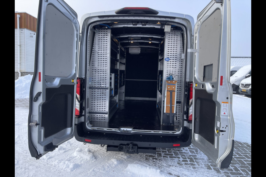 Ford Transit 310 2.0 TDCI 130pk L3H2 Trend / vaste prijs rijklaar € 18.950 ex btw / lease vanaf € 319 / Sortimo ingerichte laadruimte met omvormer / distributie riem vervangen!