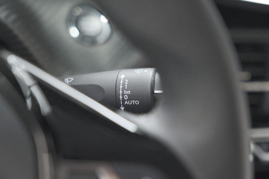 Peugeot 208 PureTech 100 Allure Pack | Camera | Apple Carplay | Stoelverwarming | Parkeersensoren