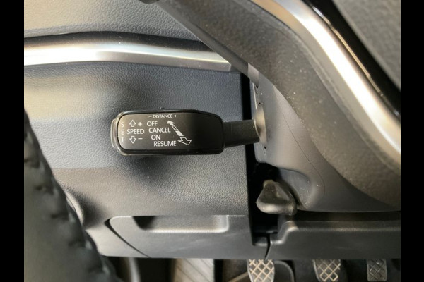 Škoda Karoq TSI 116PK SELECTION CARPLAY/LED/ECC Auto wordt verwacht!