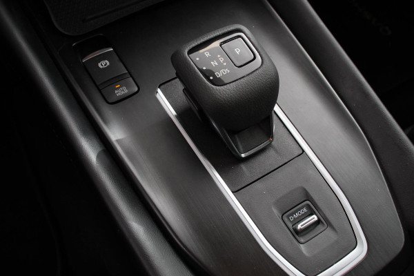 Nissan QASHQAI 1.3 DIG-T 158pk MHEV N-Connecta | Navigatie | Apple Carplay/Android Auto | 360 camera | Parkeersensoren | Adaptive Cruise Control | Stuur-en stoelverwarming | Blind Spot Assist | | Lane Assist | Ledverlichting voor | | Getinte ramen