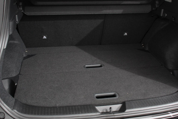 Nissan QASHQAI 1.3 DIG-T 158pk MHEV N-Connecta | Navigatie | Apple Carplay/Android Auto | 360 camera | Parkeersensoren | Adaptive Cruise Control | Stuur-en stoelverwarming | Blind Spot Assist | | Lane Assist | Ledverlichting voor | | Getinte ramen