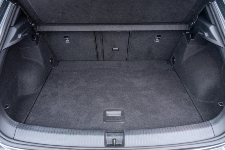 Volkswagen T-Roc 1.5 TSI R-Line Pano / Camera / ACC