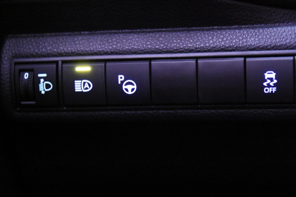 Toyota Corolla 1.8 Hybrid *1ste Eigenaar*Navigatie*Park assist*