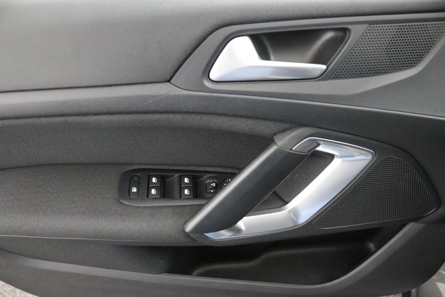 Peugeot 308 SW 1.2 Allure*110PK*ECC*CRUISE*NAVI*HAAK*CAM*CARPLAY*