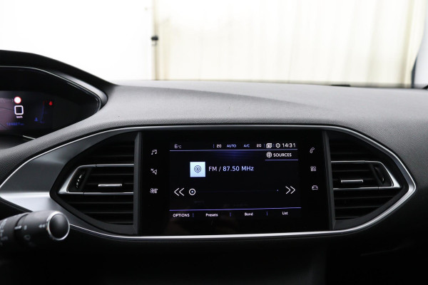 Peugeot 308 SW 1.2 Allure*110PK*ECC*CRUISE*NAVI*HAAK*CAM*CARPLAY*