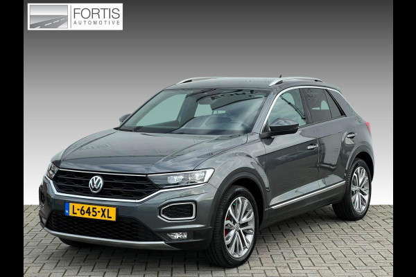 Volkswagen T-Roc 1.5 TSI Sport Business R CAMERA | TREKHAAK | NETTE AUTO | VIRTUAL COCKPIT |