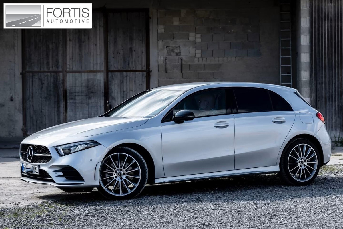 Mercedes-Benz A-Klasse 250e AMG ** LED, MBUX+, 19-inch LMV, ADAPT. CRUISE, NIGHT PAKKET ** 1e EIG - UNFALLFREI - JUNGE STERNE ** ** INFORMEER OOK NAAR ONZE AANTREKKELIJKE FINANCIAL-LEASE TARIEVEN **