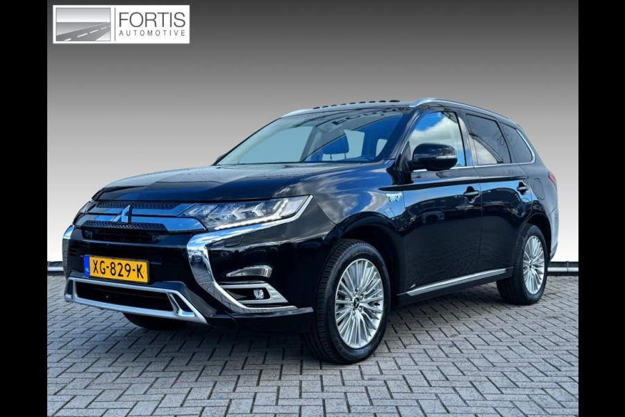 Mitsubishi Outlander 2.4 PHEV Intense+ TREKHAAK | PANODAK |