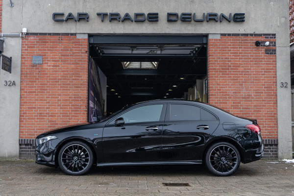 Mercedes-Benz A-Klasse 250 e AMG Line Pano / Burmester / Memory