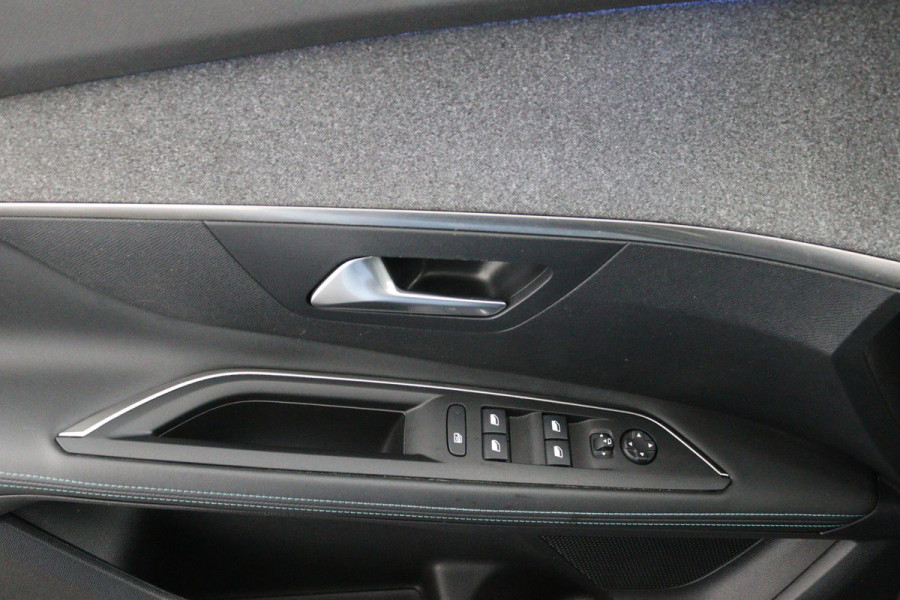 Peugeot 3008 1.2 Allure*130PK*ECC*CRUISE*NAVI*CARPLAY*