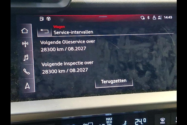 Audi A3 Limousine 30 TFSI S edition Navigatie Apple Carplay/Android Auto Parkeersensoren Adaptive Cruise Control Virtual Cockpit Climate Control Getinte ramen Lichtmetalen velgen