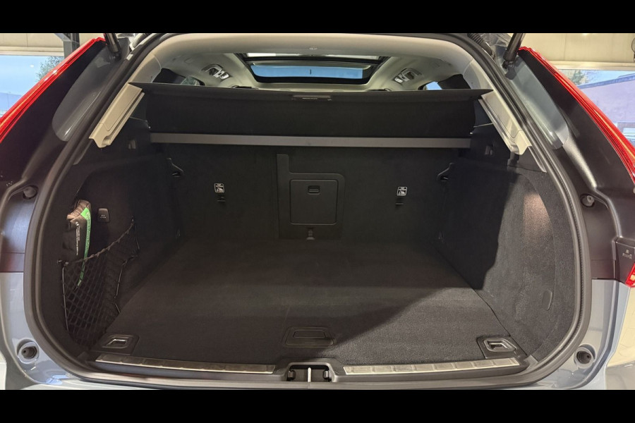 Volvo XC60 2.0 T8 RECHARGE AWD Plus Bright (355kW / 455pk) ** LED, NAVI+, LEDER, MEM, ACC, 20-inch LMV ** 1e EIG - UNFALLFREI ** ** INFORMEER OOK NAAR ONZE AANTREKKELIJKE FINANCIAL-LEASE TARIEVEN **