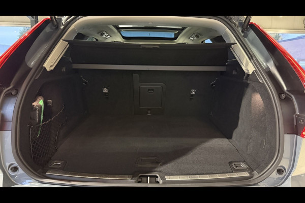 Volvo XC60 2.0 T8 RECHARGE AWD Plus Bright (355kW / 455pk) ** LED, NAVI+, LEDER, MEM, ACC, 20-inch LMV ** 1e EIG - UNFALLFREI ** ** INFORMEER OOK NAAR ONZE AANTREKKELIJKE FINANCIAL-LEASE TARIEVEN **