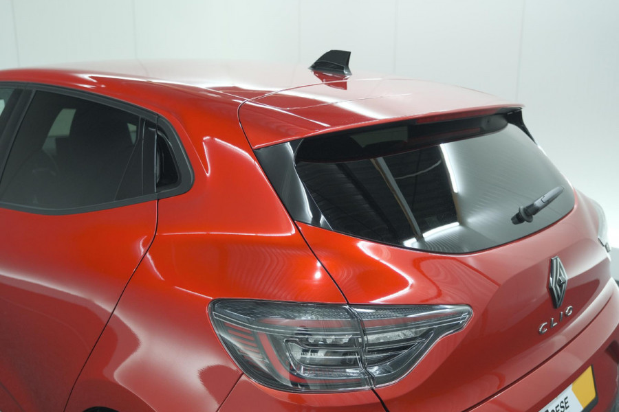 Renault Clio TCe 90 GPF Techno | 360 Camera | Adaptieve Cruise Control | 9.3 Inch Groot Scherm