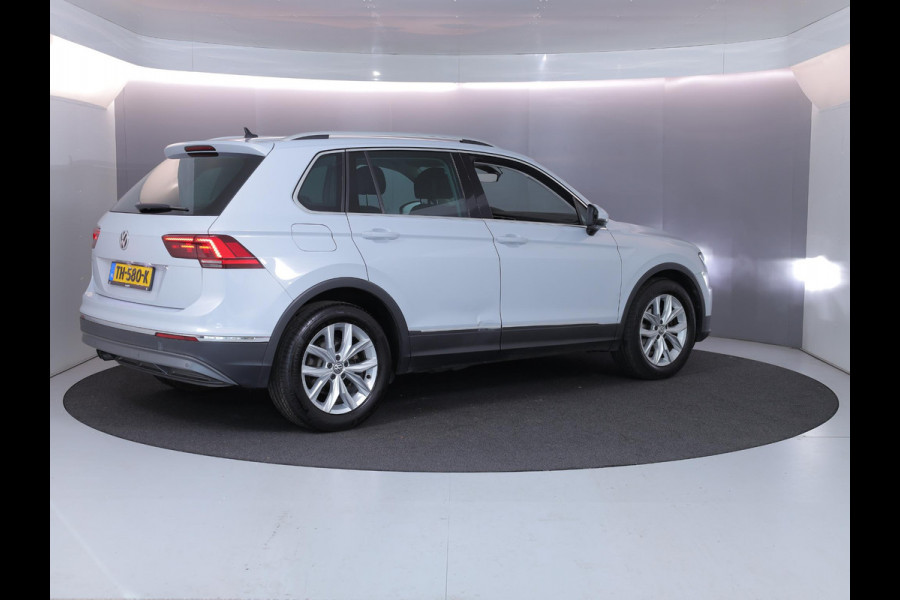 Volkswagen Tiguan 1.4 TSI ACT Highline 150pk DSG| digital display| Navi | 18'LM-velgen| extra getint glas